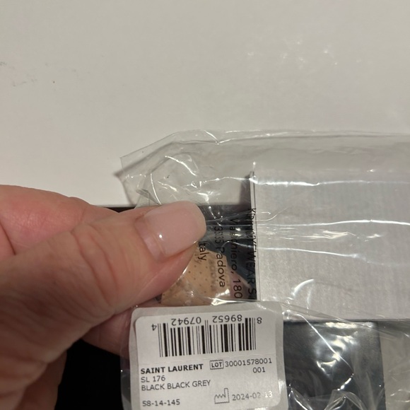 Saint Laurent Black Sunglasses - Picture 8 of 9